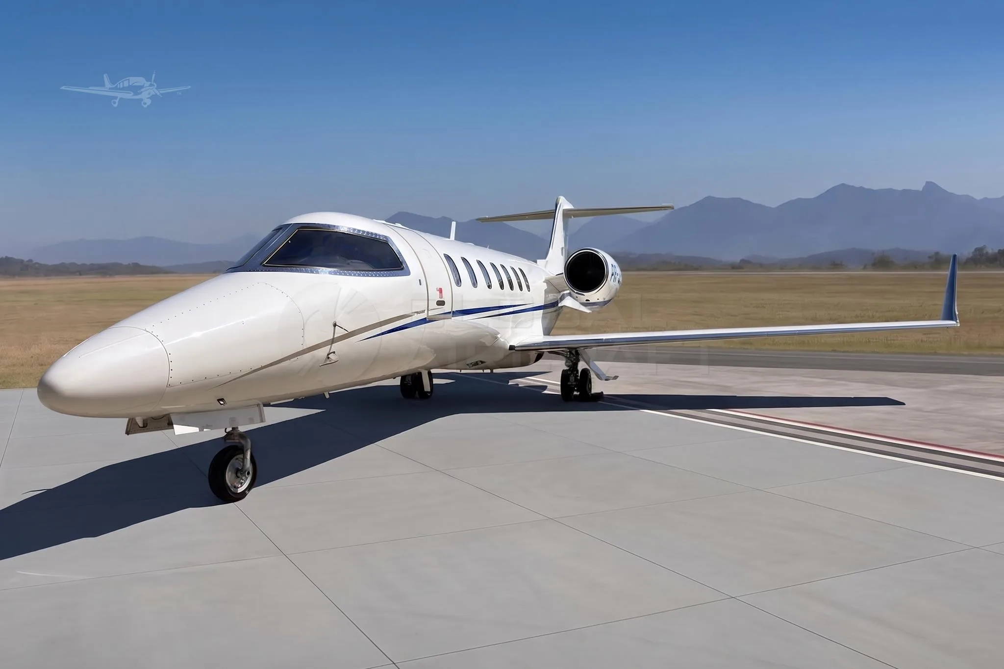 Exterior view of a 2008 LEARJET 40XR, PR-JEC.