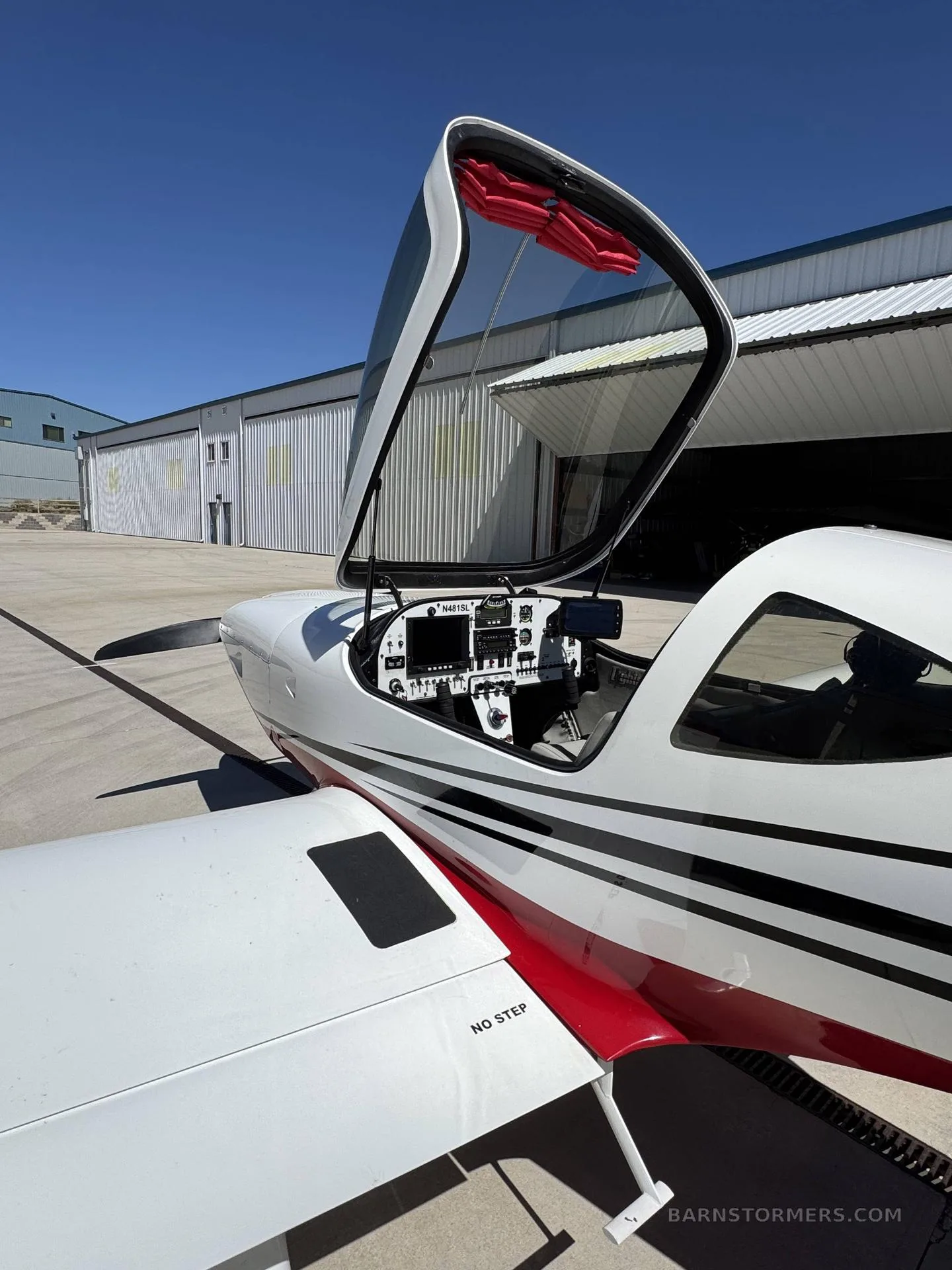 Exterior view of a aircraft.