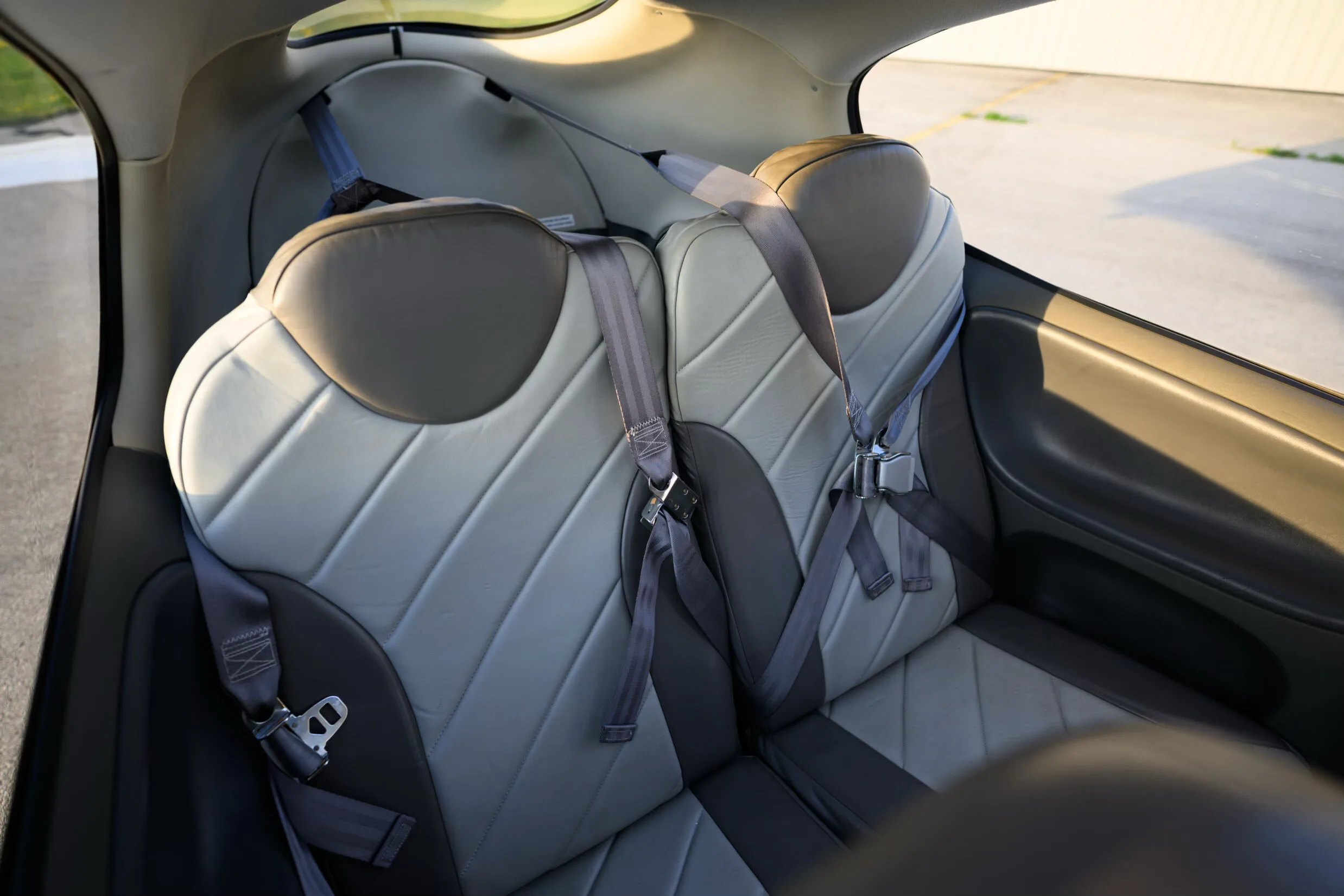 Cabin interior of a 2002 Cirrus SR20 G1.