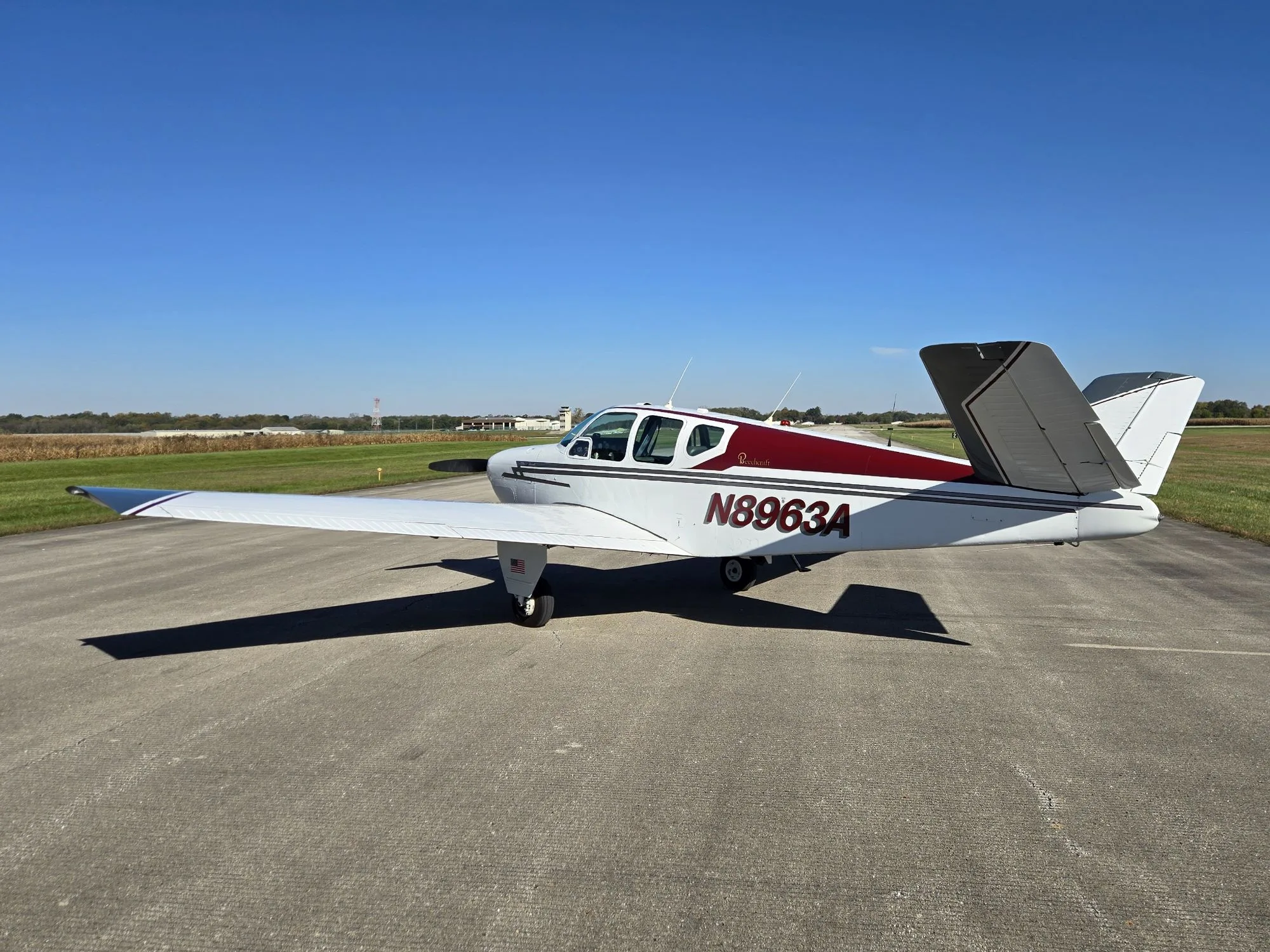 Exterior view of a Beechcraft Bonanza, N8963A.