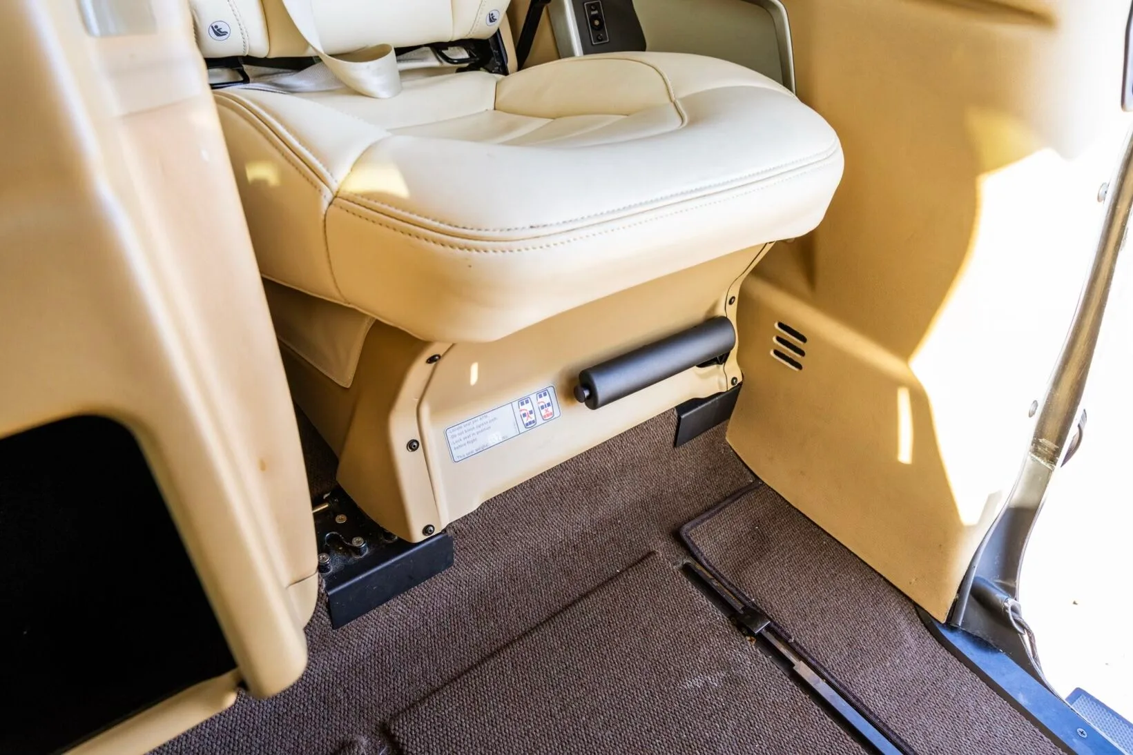 Cabin interior of a 2022 Cirrus SF50-G2+ Elite.