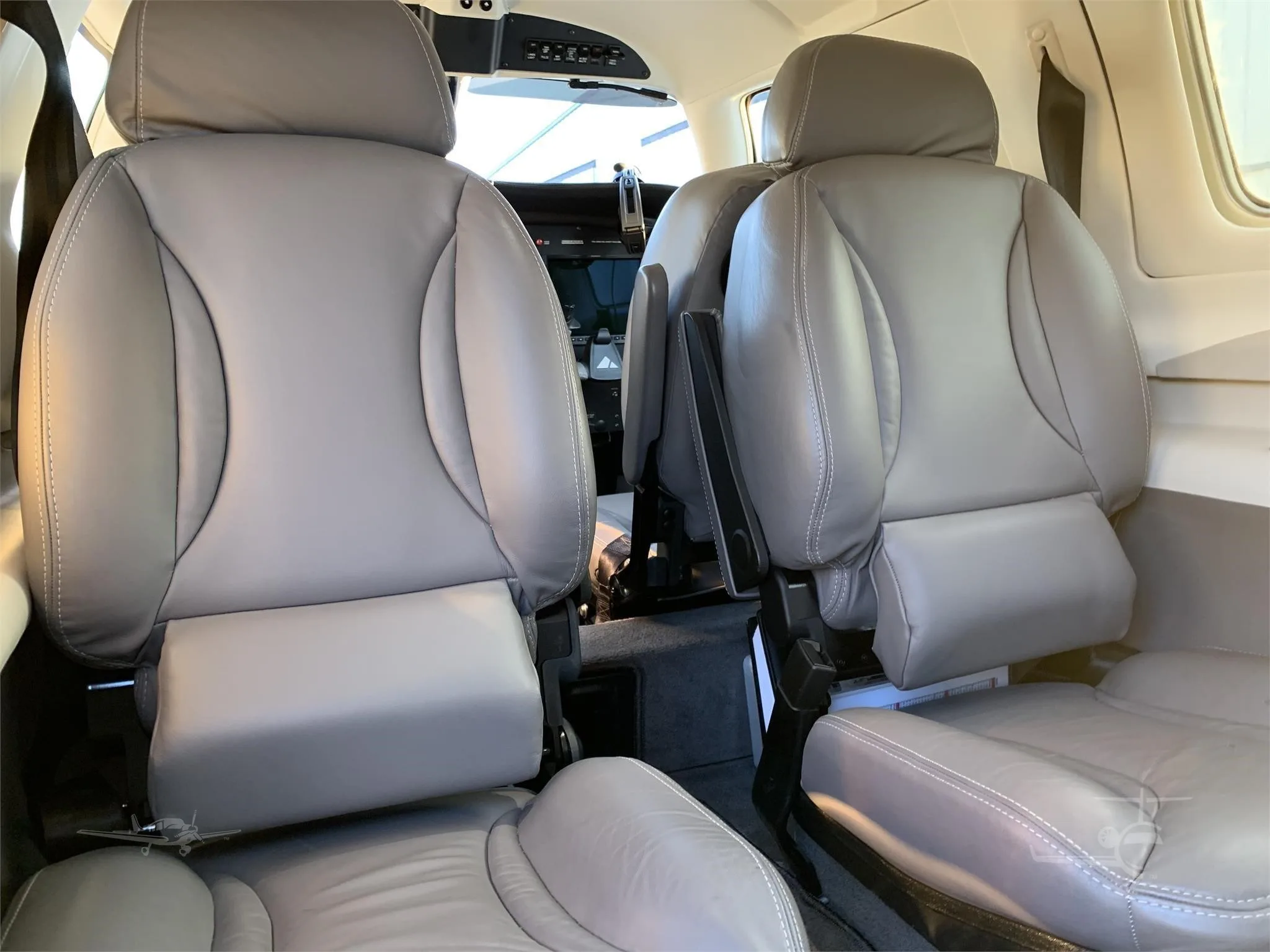 Cabin interior of a 2021 PIPER M350.