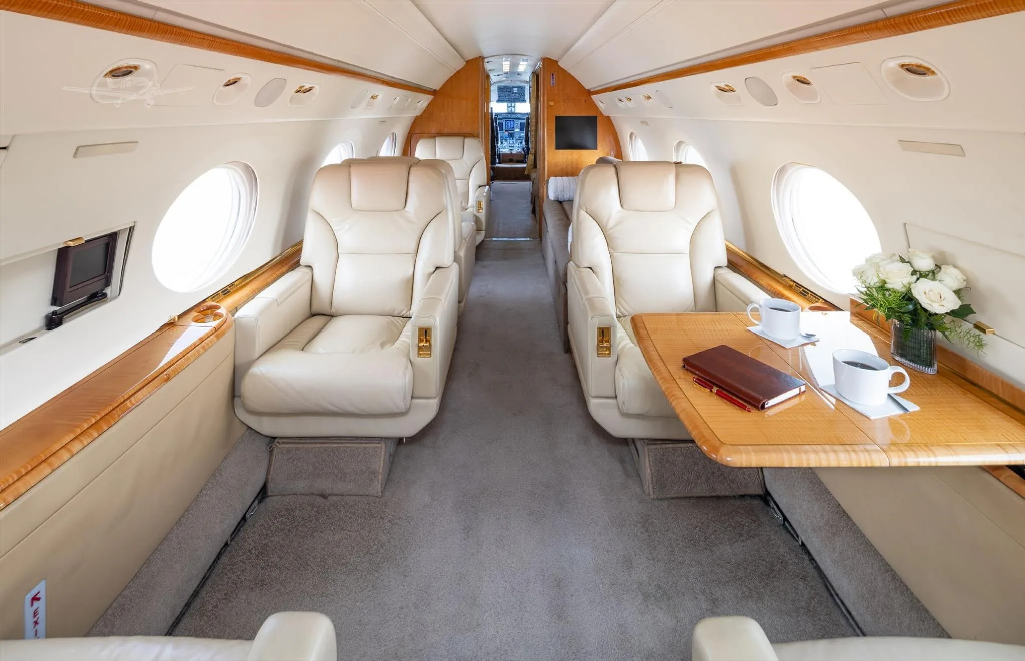 Cabin interior of a 1997 GULFSTREAM GV.