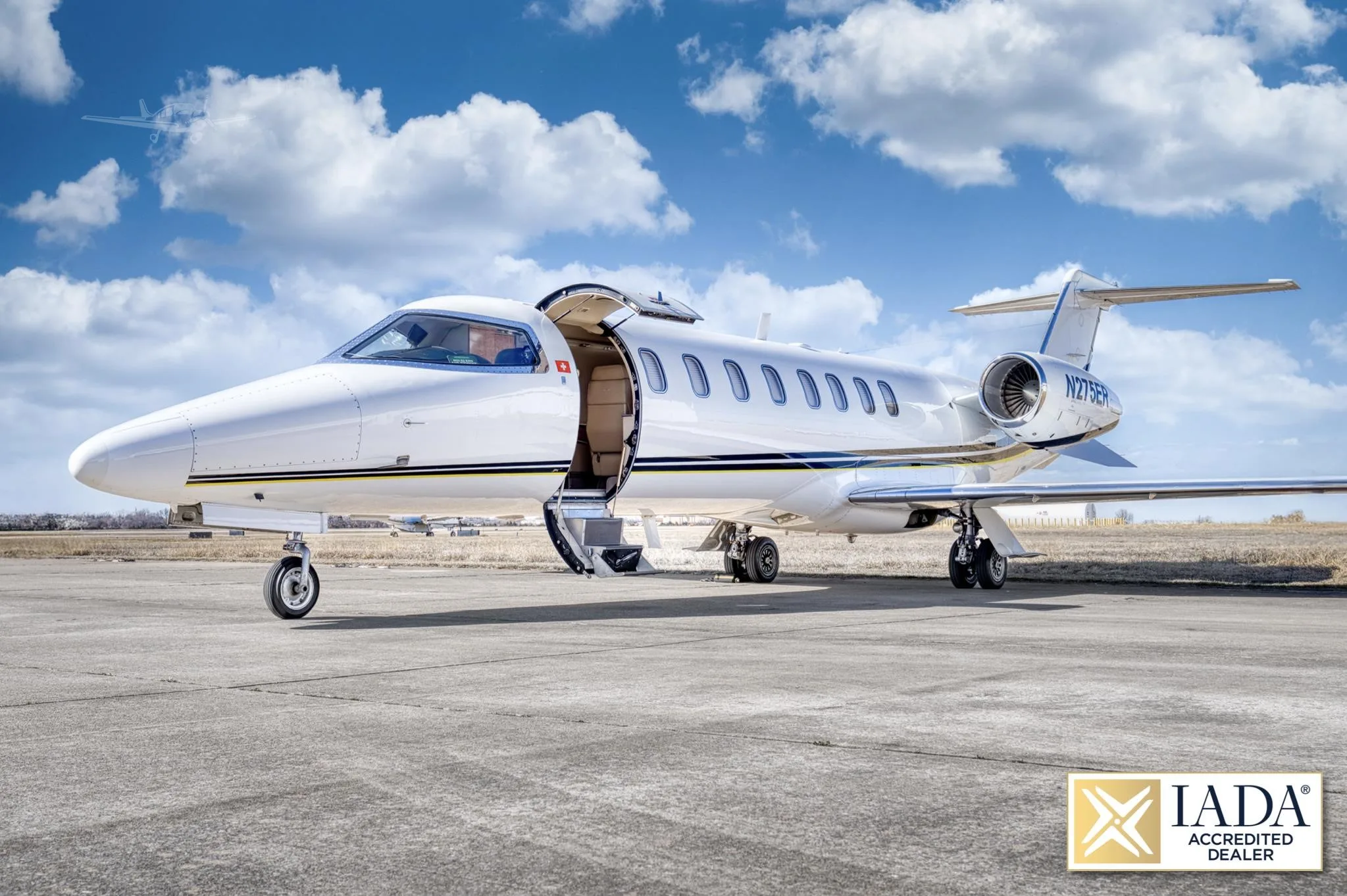 Exterior view of a 2005 LEARJET 45XR, N275ER.