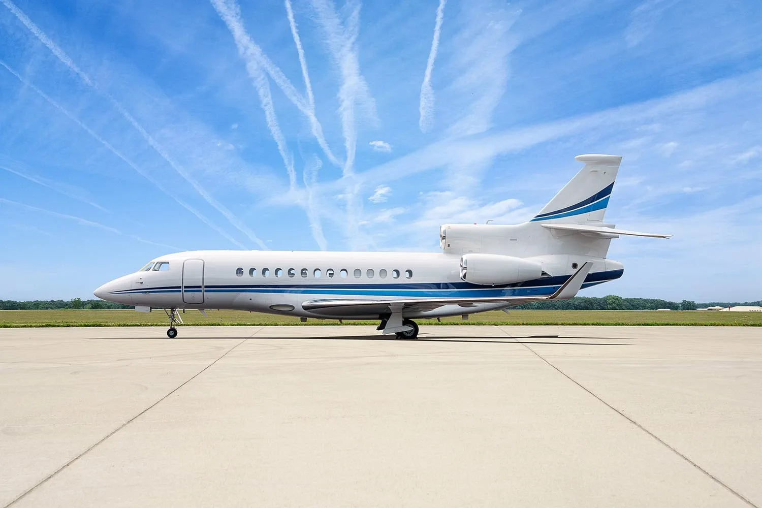 Exterior view of a 2014 Dassault Falcon 7X.