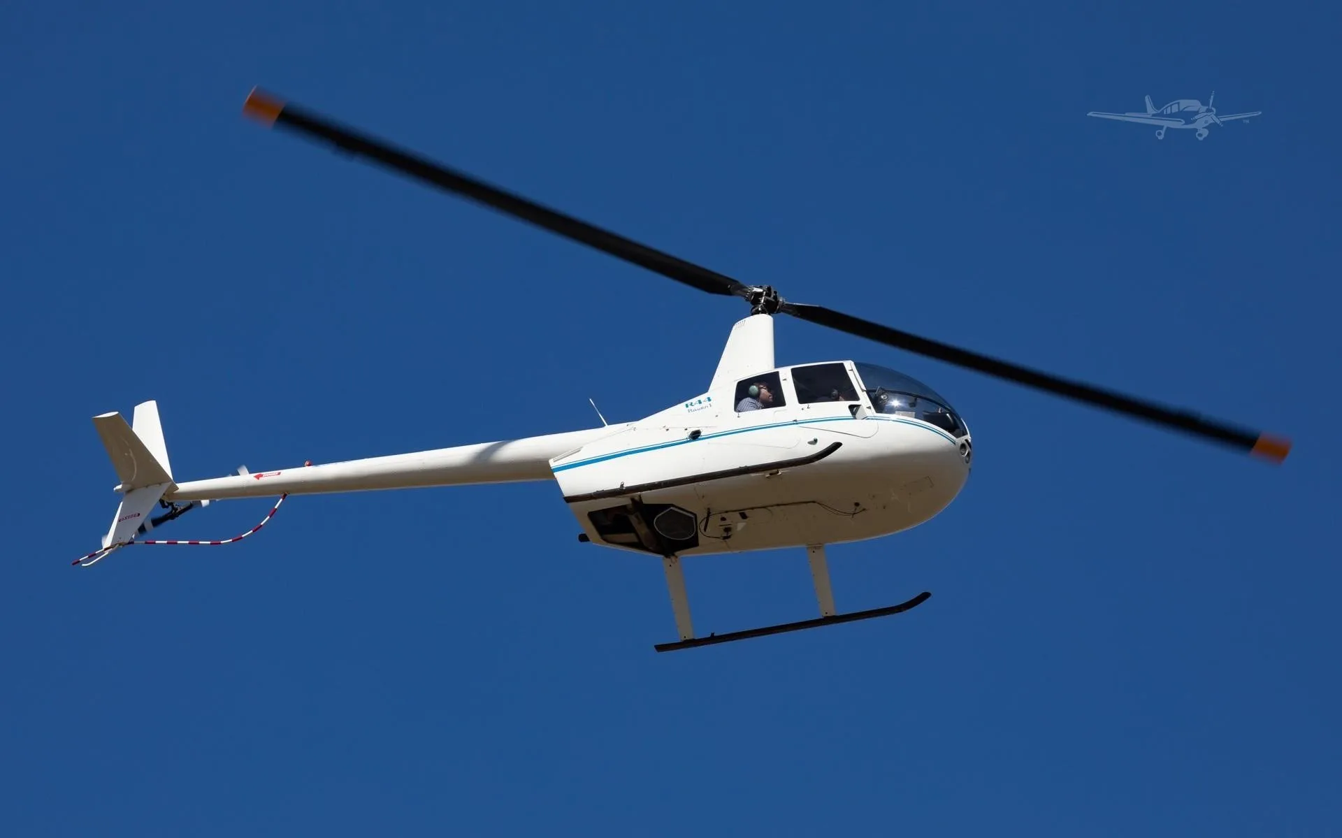 Exterior view of a 2010 ROBINSON R44 RAVEN I.