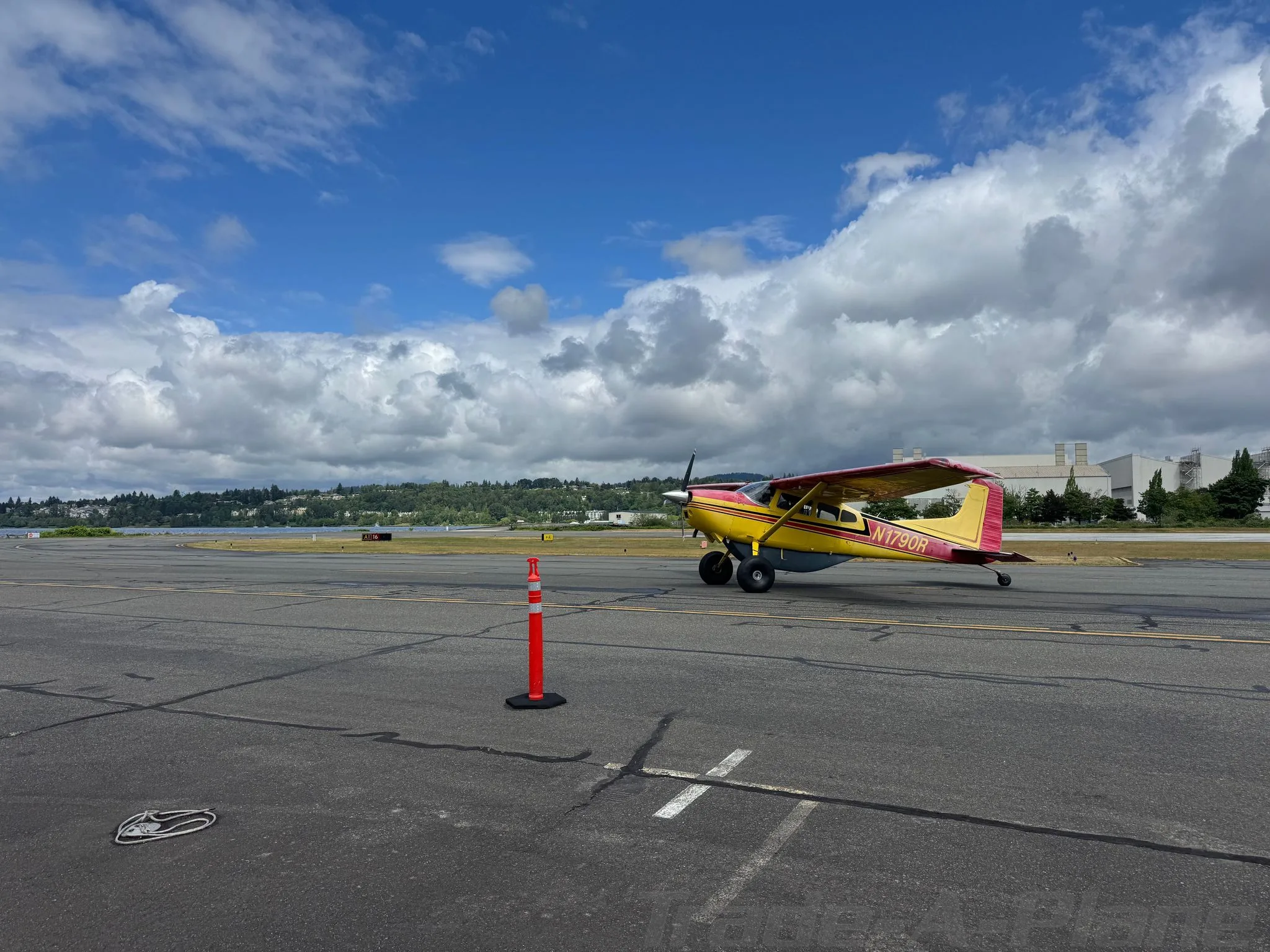 Exterior view of a 1974 CESSNA 185F, N1790R.