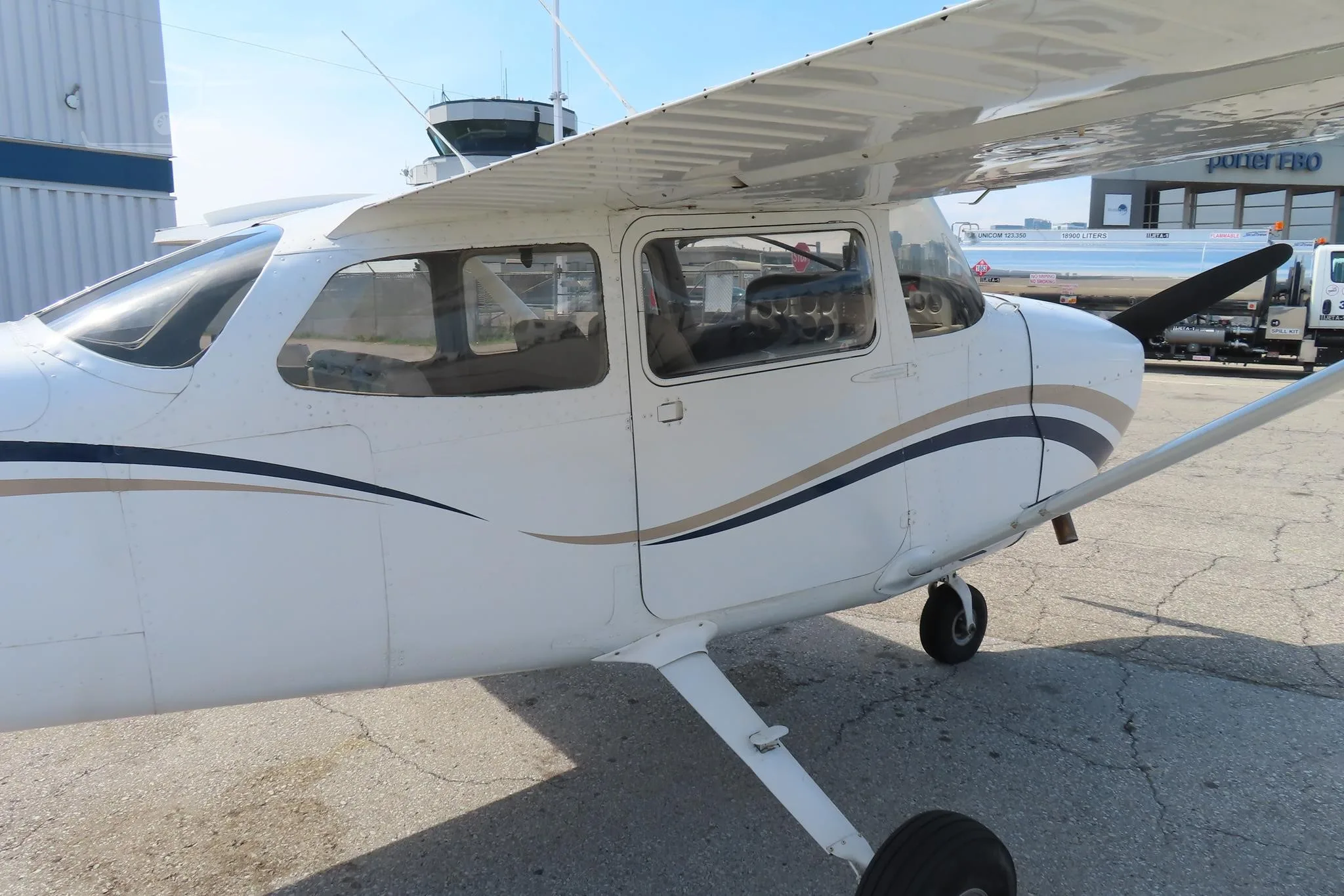 C--gpzb - 1975 Cessna 172M Skyhawk