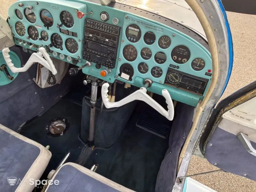 Cockpit and instrument panel of a 1961 Mooney M20B Mark 21.
