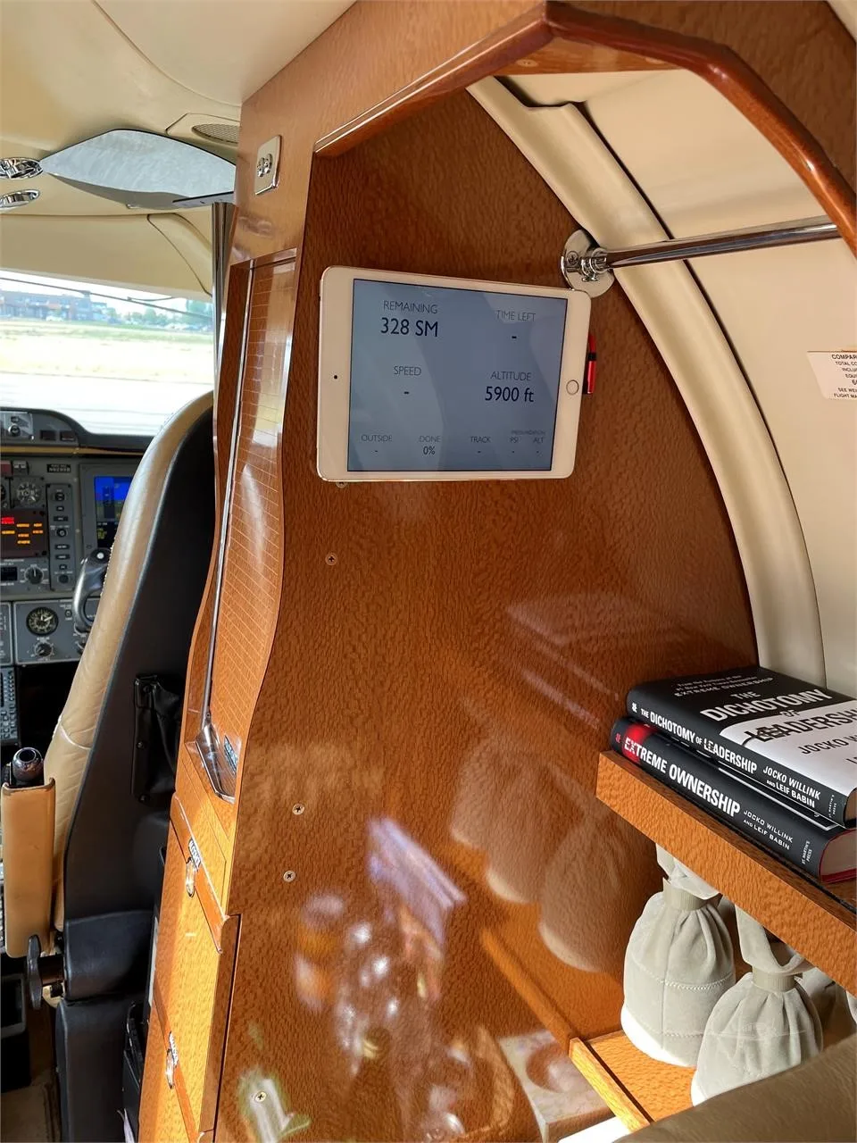 Cabin interior of a 2002 BEECHCRAFT PREMIER I.