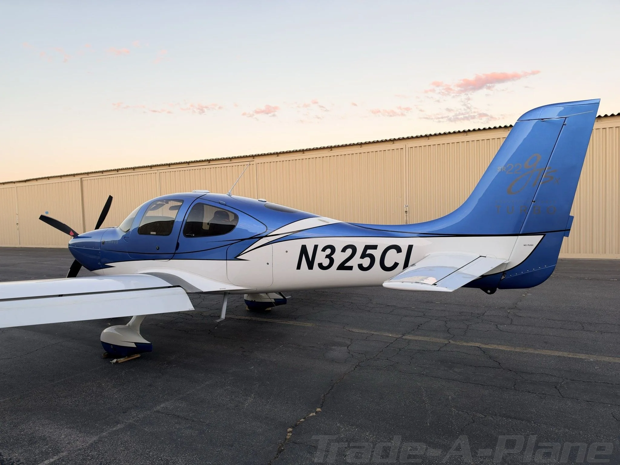 Exterior view of a 2008 CIRRUS SR22-G3 TURBO GTS, N325CL.
