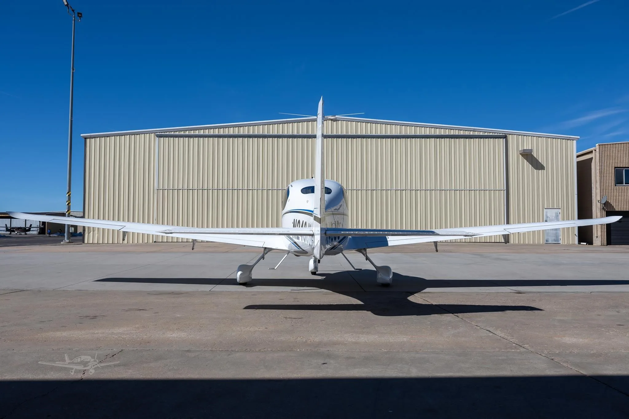 Exterior view of a 2020 CIRRUS SR20-G6, N248JS.