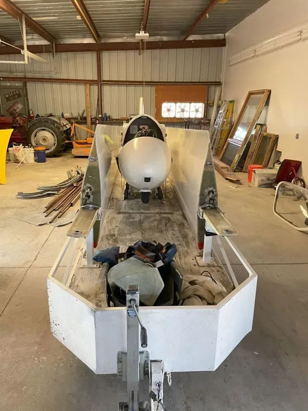 Exterior view of a 1997 PZL Swidnik, N101GM.