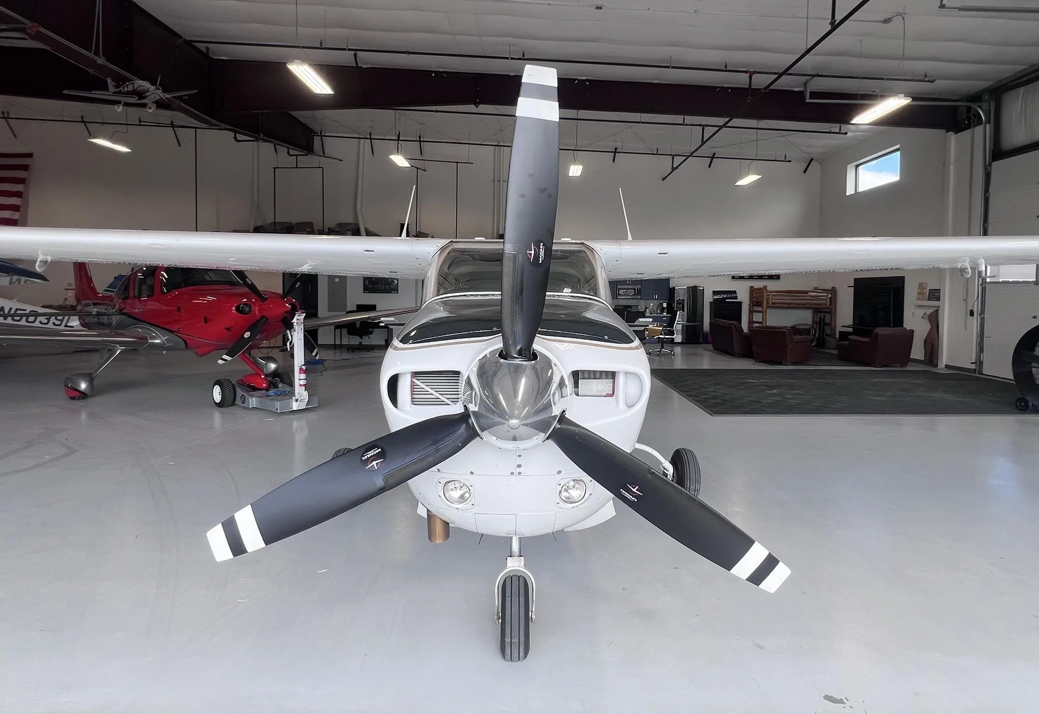 Exterior view of a 1977 CESSNA TURBO 210M, N761GY.