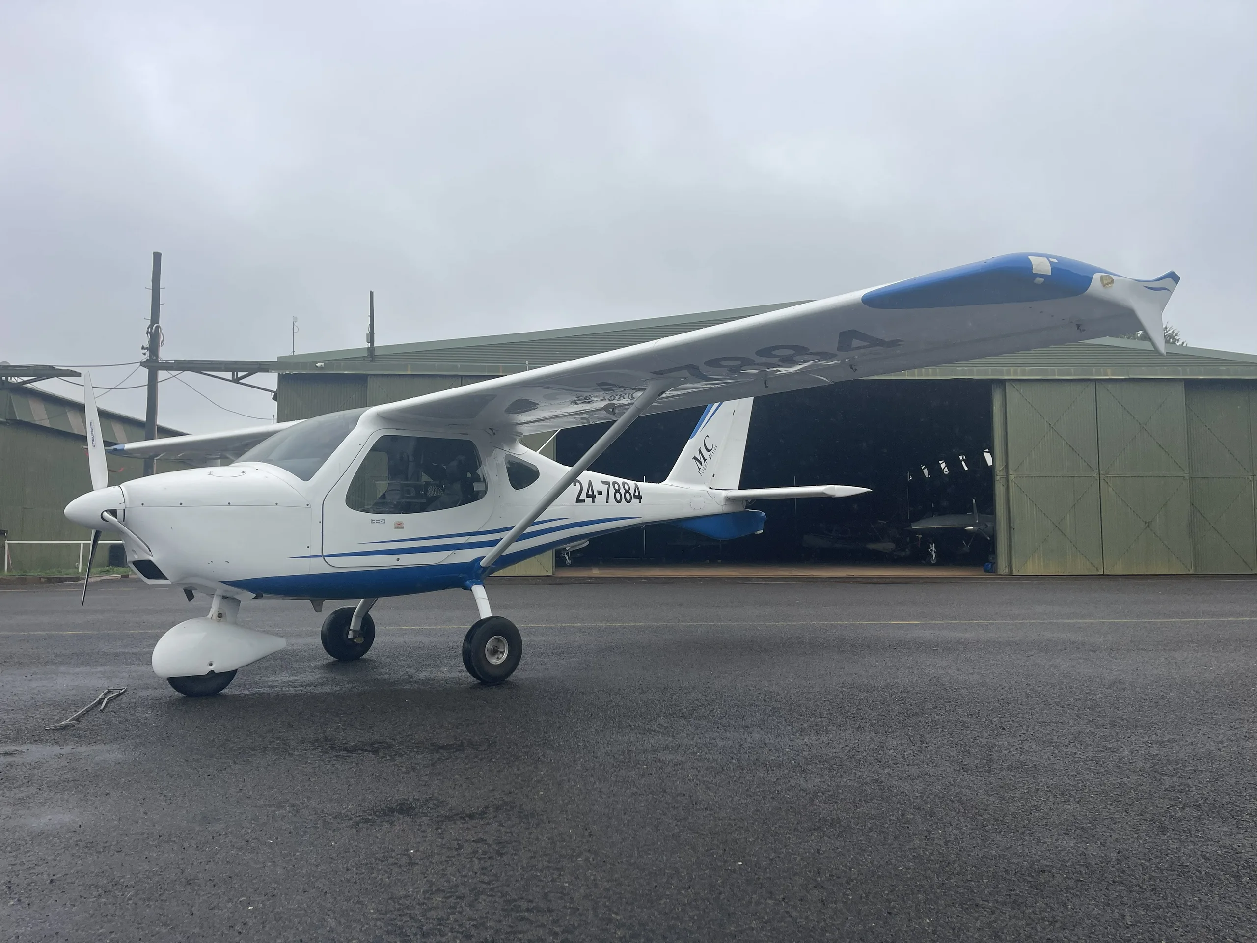Exterior view of a Robinson R44 Alaska Rack | Aircraft Listing | Plane Sales Australia.
