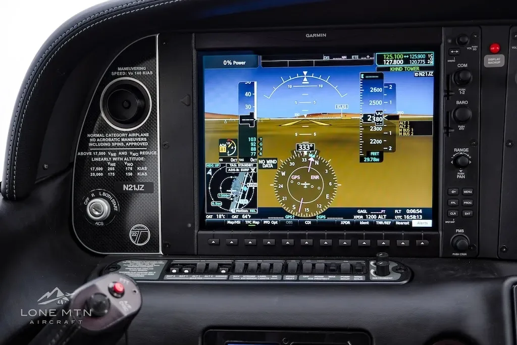 Avionics suite of a 2019 Cirrus SR22T.