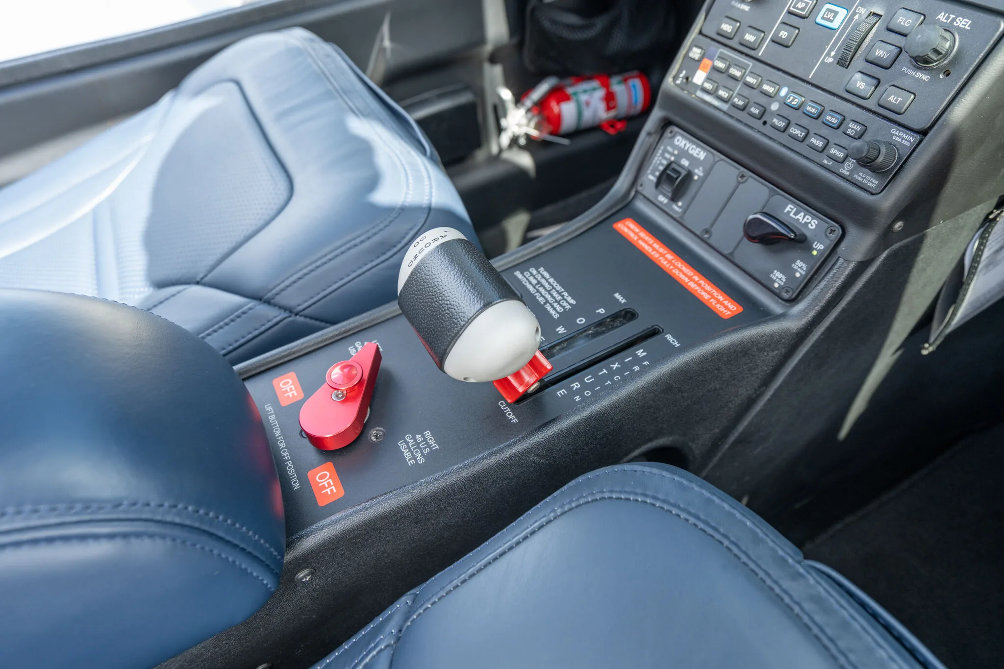 Cockpit and instrument panel of a 2020 Cirrus SR22-G6 TURBO.