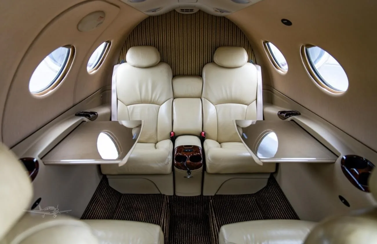 Cabin interior of a 2010 CESSNA CITATION MUSTANG.