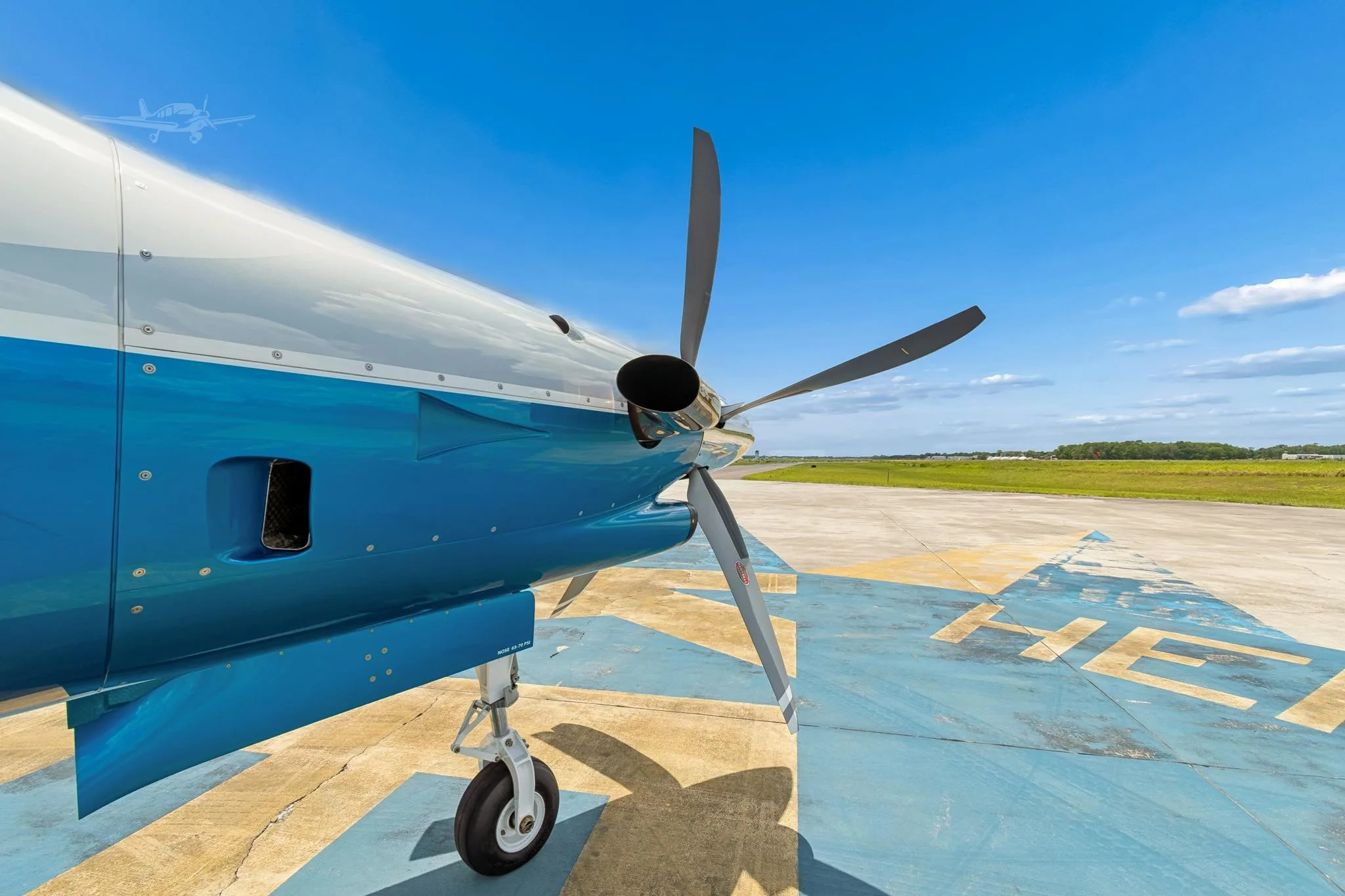 Exterior view of a 2025 EPIC E1000 GX, N555EP.