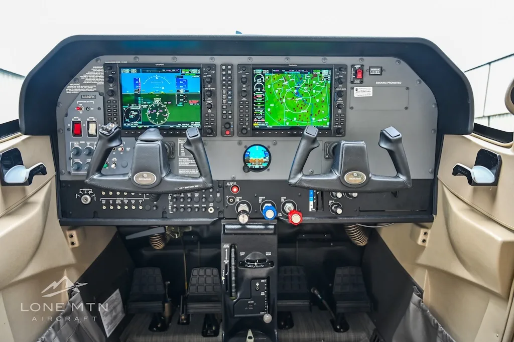 Cockpit and instrument panel of a 2023 Cessna 182T Skylane.