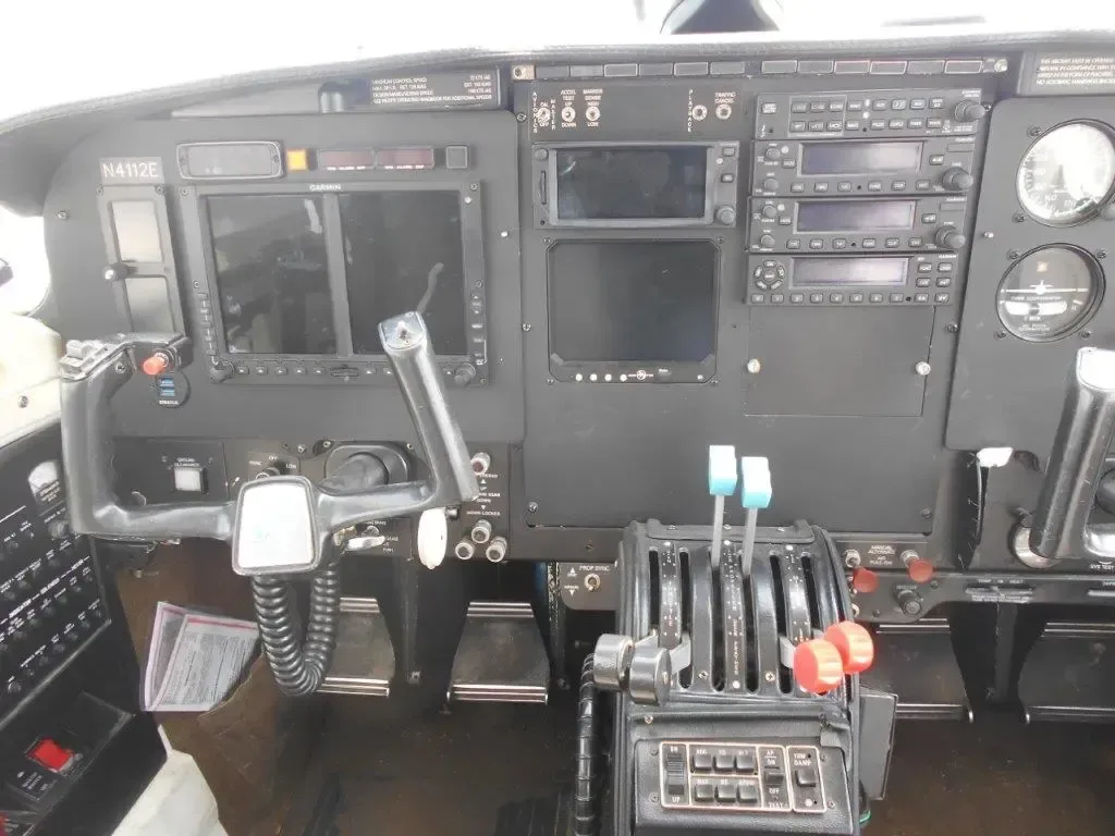 Cockpit and instrument panel of a 1985 Piper Chieftain.