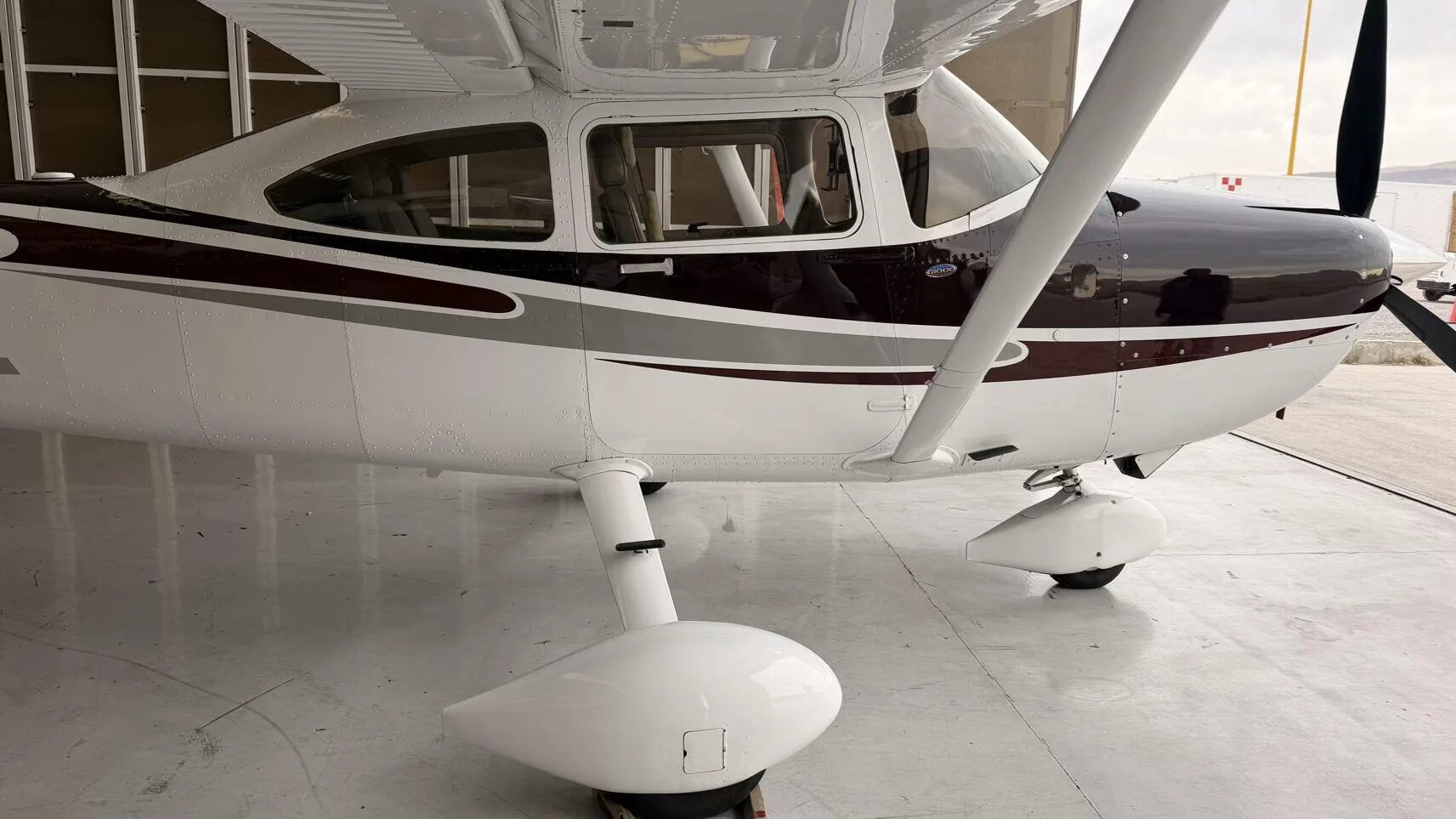 Exterior view of a 2004 Cessna 182T Skylane.