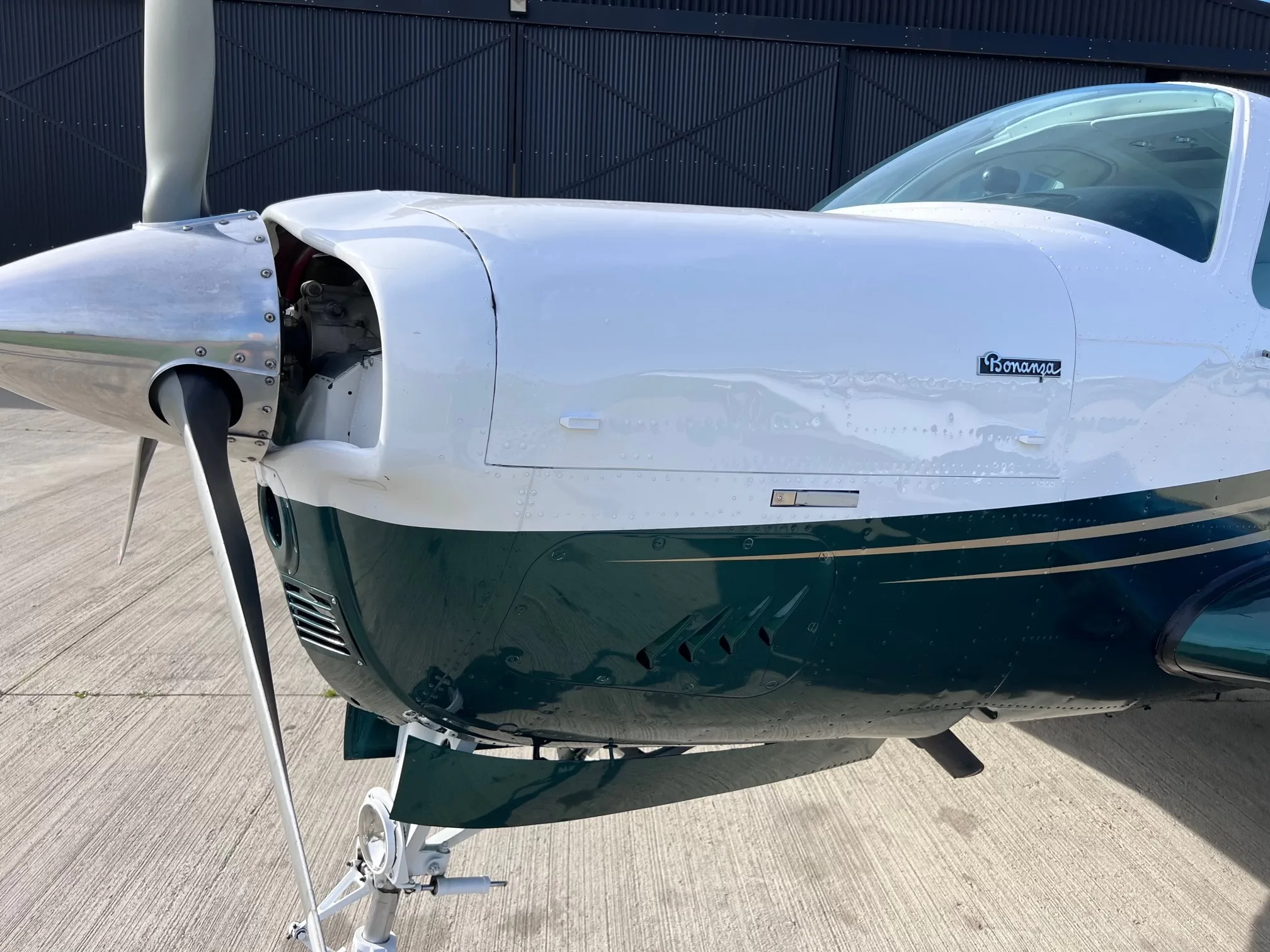 Exterior view of a 1984 Beech Piston A36, G-POPA.
