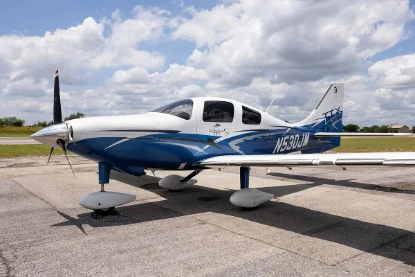 Exterior view of a 2016 Cessna T240.