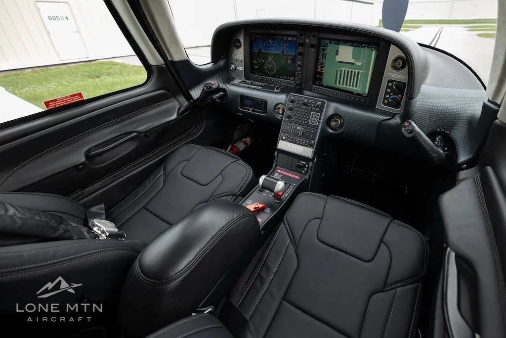 Cabin interior of a 2016 Cirrus SR22 G5 GTS.