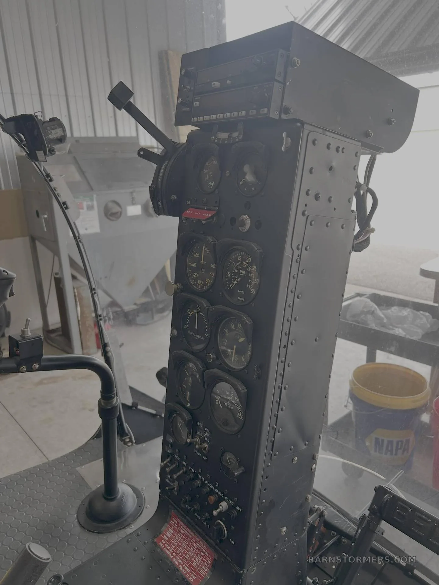 Avionics suite of a Bell.