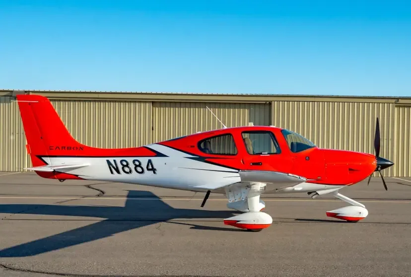 Exterior view of a 2022 Cirrus SR22T G6.