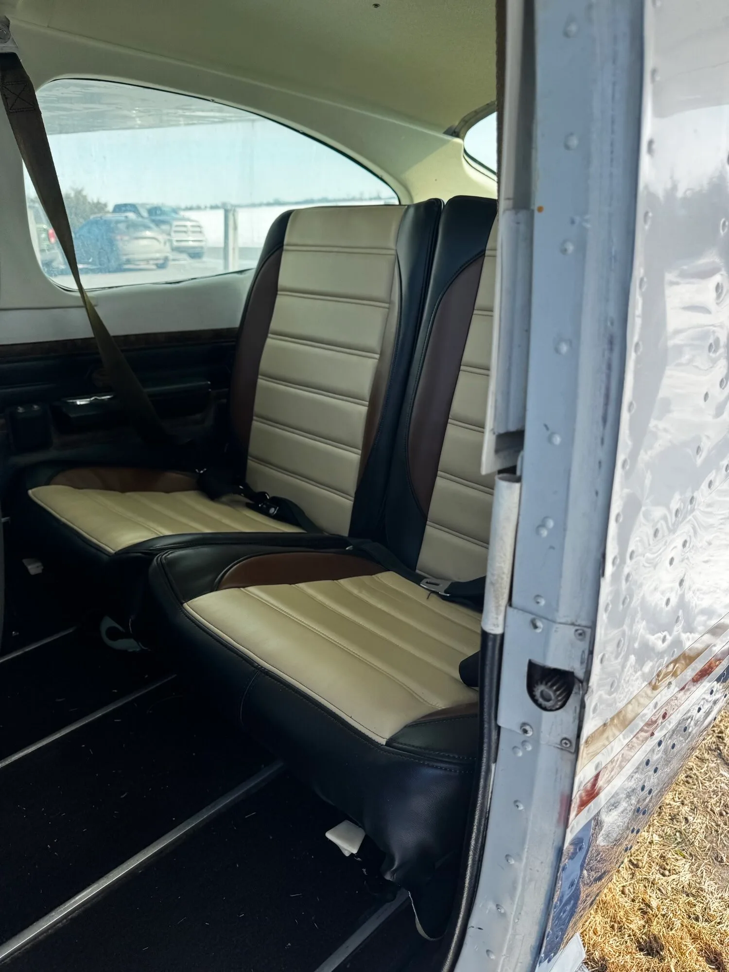 Cabin interior of a 1973 Cessna 177B - Canadian Aircraft Sales.