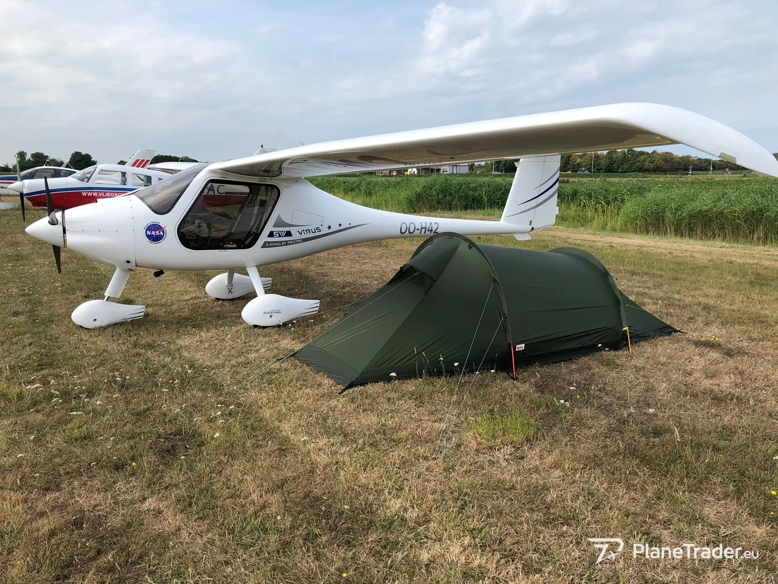Exterior view of a 2014 PIPISTREL VIRUS.