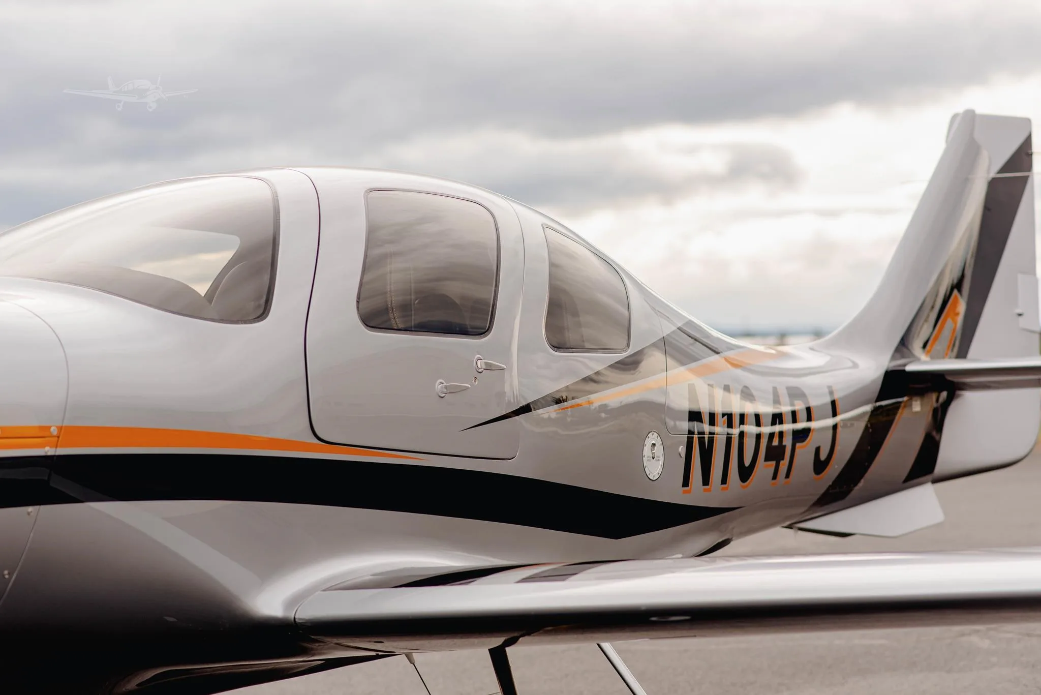 Exterior view of a 2003 LANCAIR IV-PT, N104PJ.