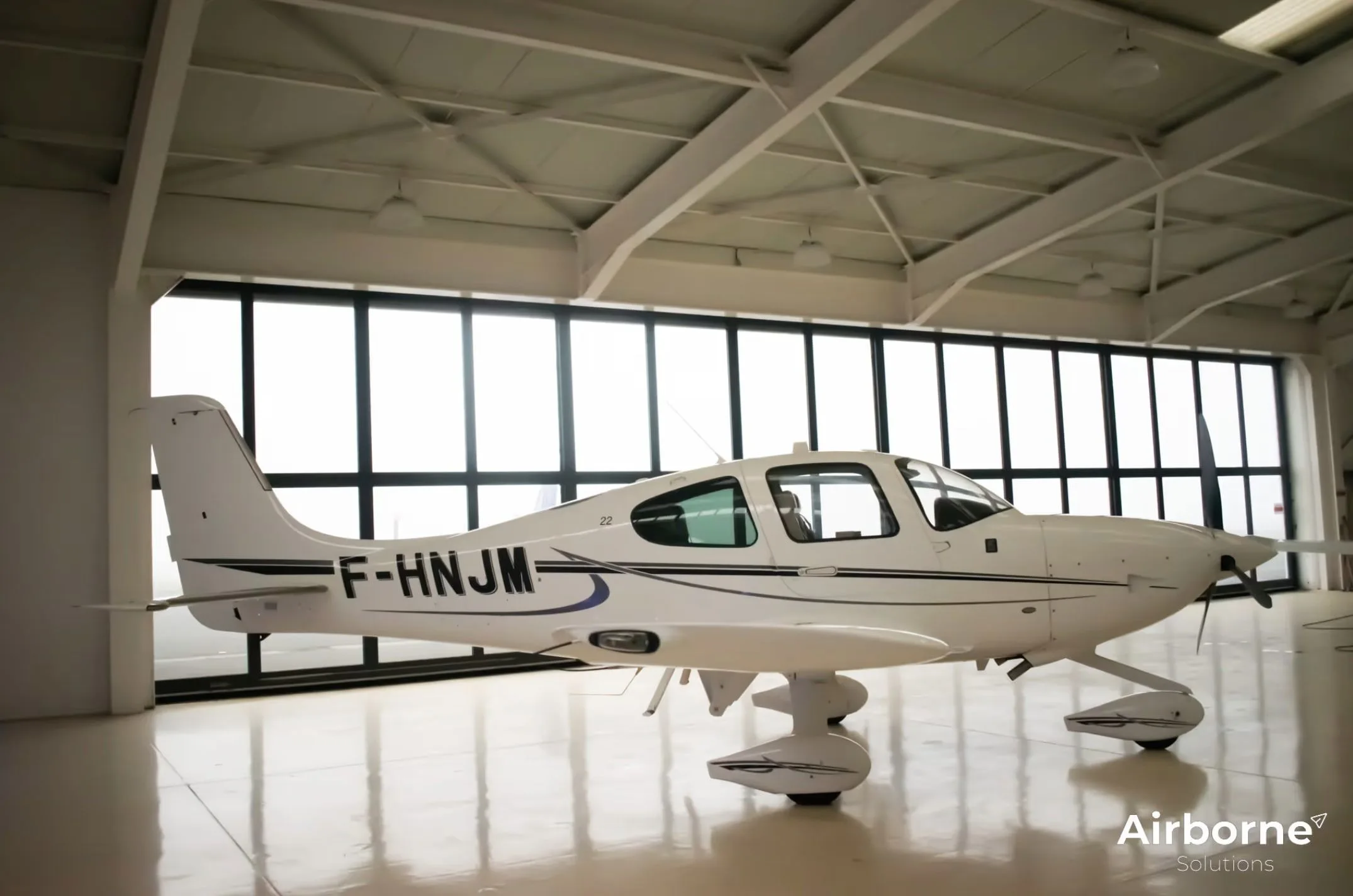 Exterior view of a 2016 Cirrus SR22T G5.