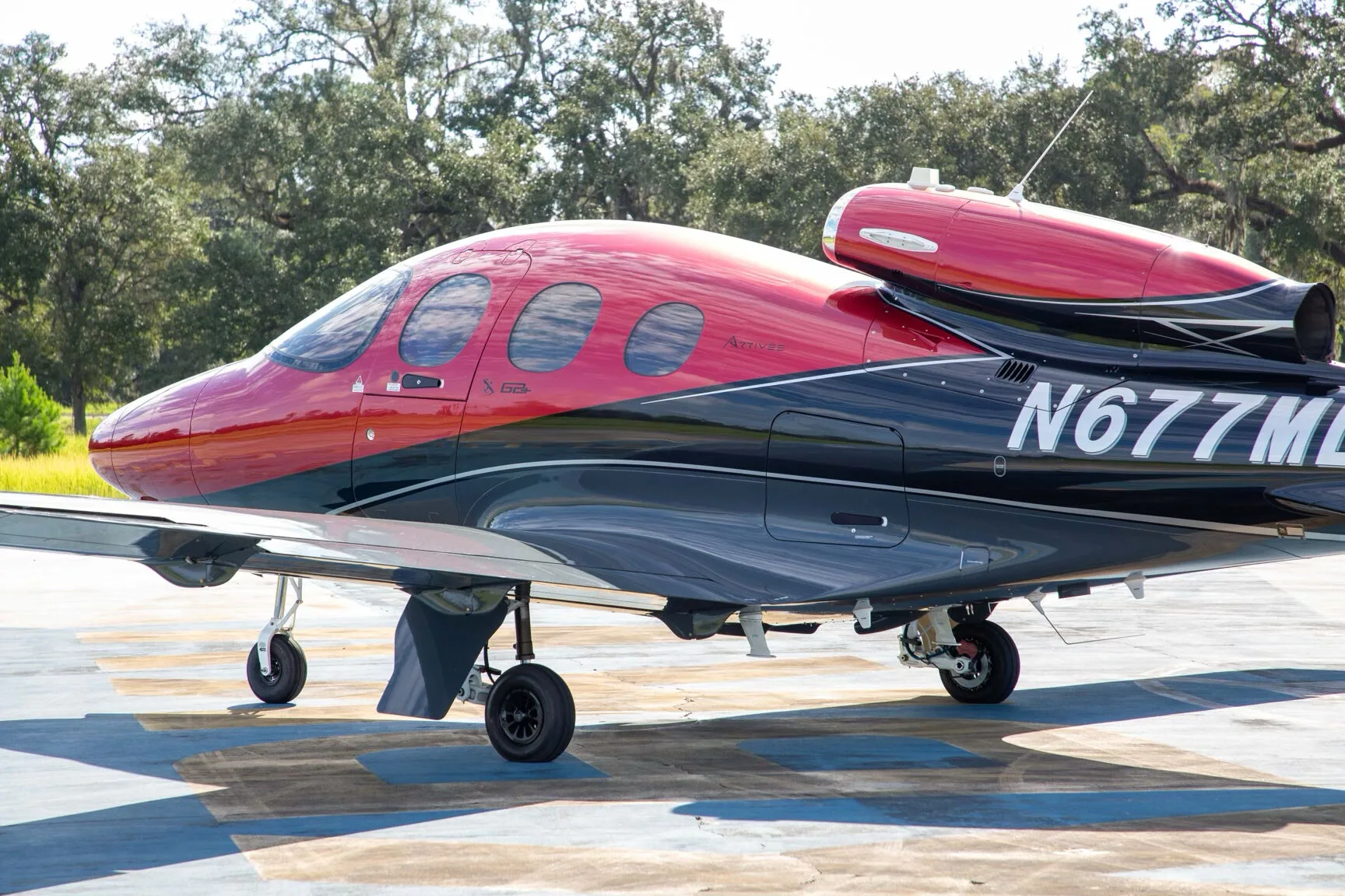 Exterior view of a Cirrus N677ML SF50-G2+ Elite - Aerista.