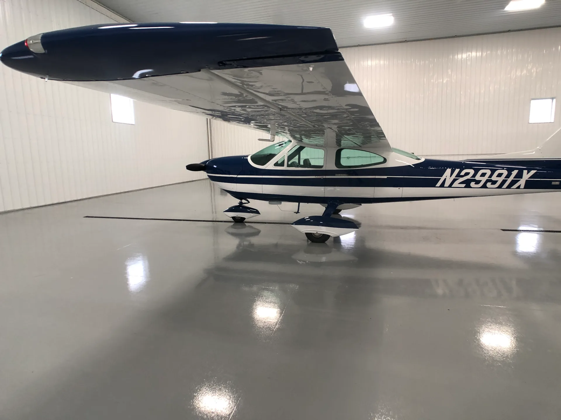 Exterior view of a 1968 Cessna 177 Cardinal - Elite Air Service.