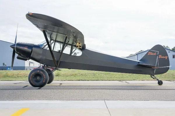 Exterior view of a 1957 Piper Super Cub PA-18-150, N57WS.