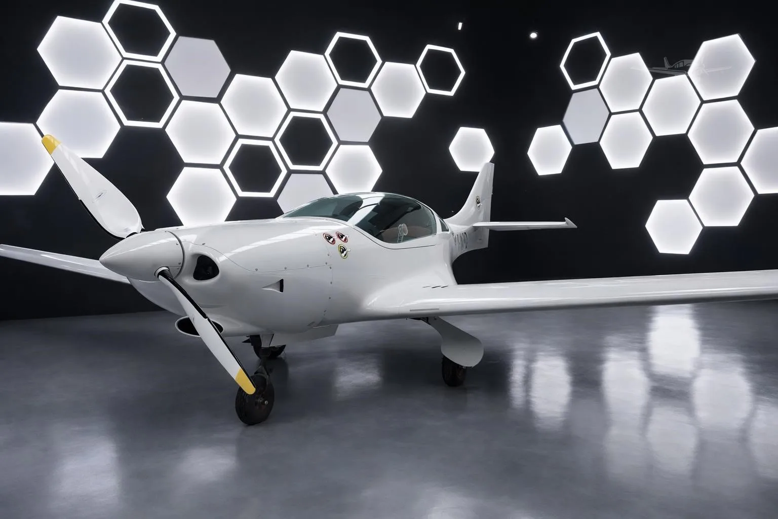 Marketing image of a 2016 JMB VL3 912.