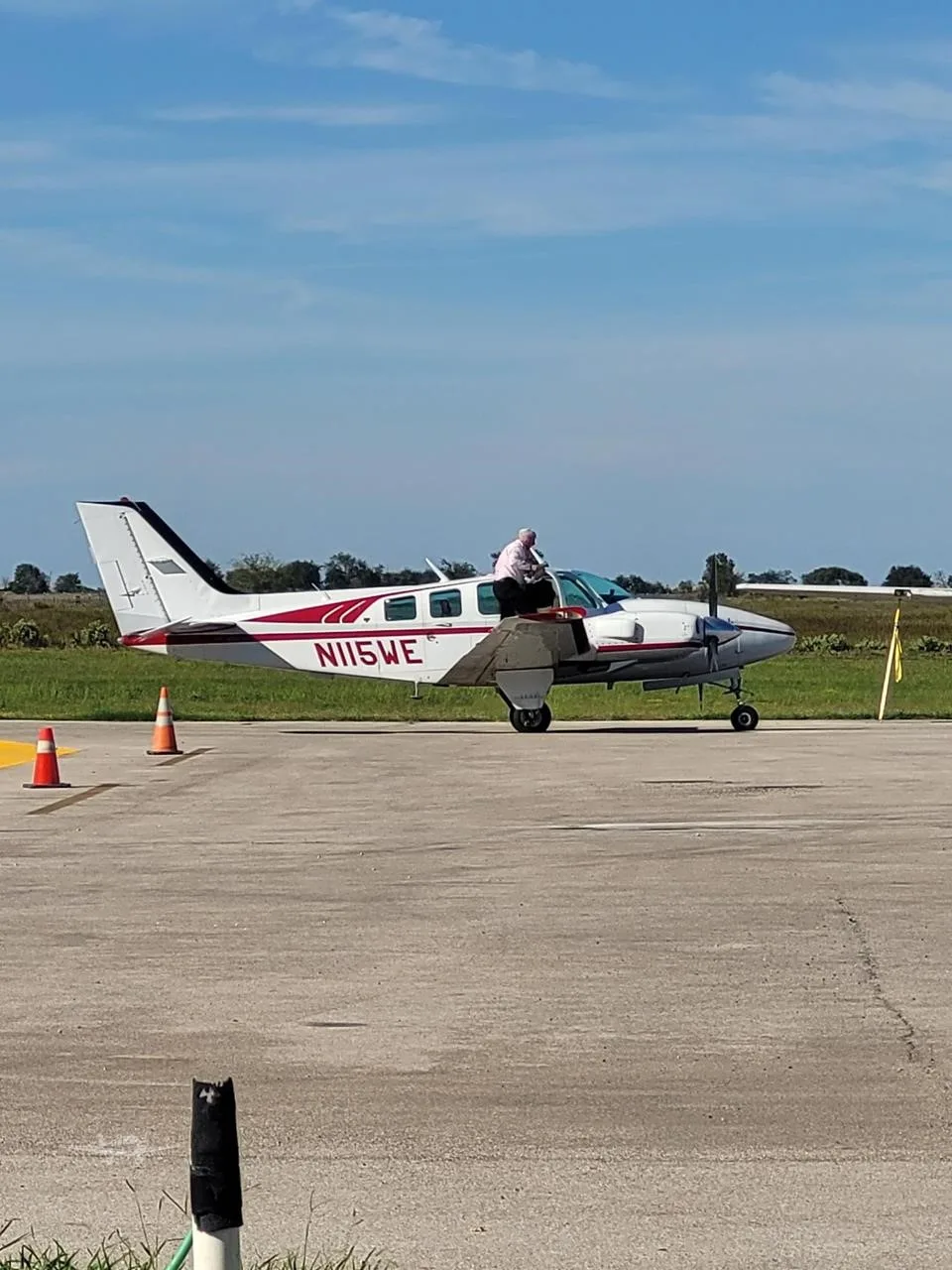 Exterior view of a 1976 BEECHCRAFT 58TC BARON, N115WE.