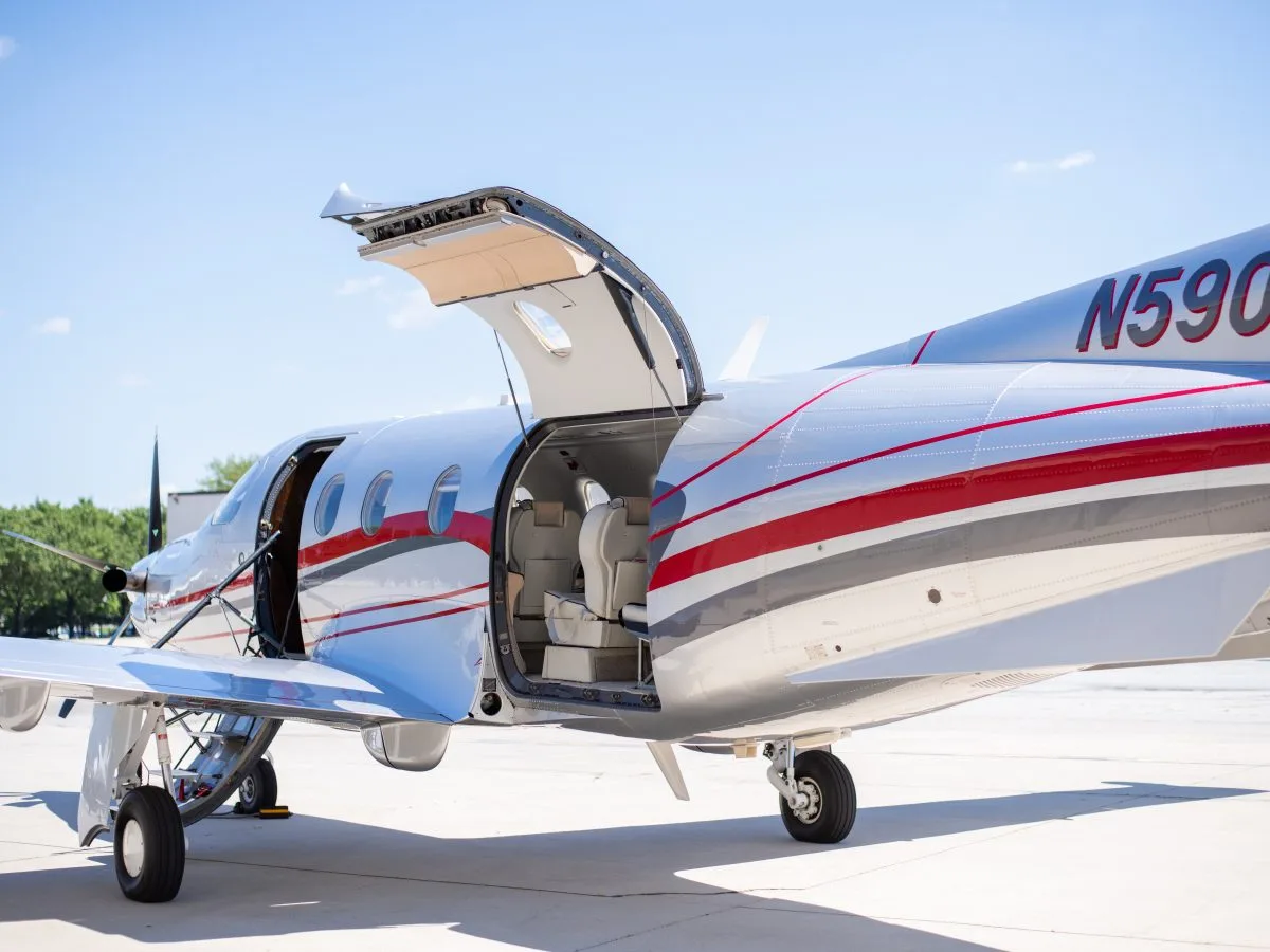 Exterior view of a 2004 Pilatus PC-12-Exterior-2-1.