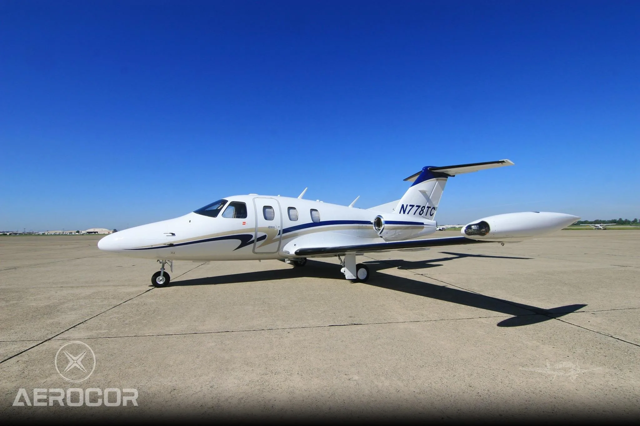 Exterior view of a 2007 ECLIPSE 500, N778TC.