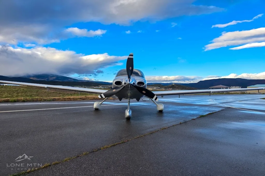 Exterior view of a 2012 Cirrus SR22T G3 GTS, N148BD.