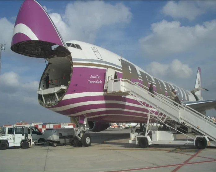 Exterior view of a 2012 Boeing b737-300f.
