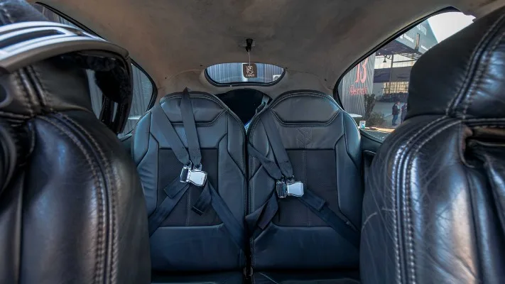 Cabin interior of a 2010 Cirrus SR22-G3.