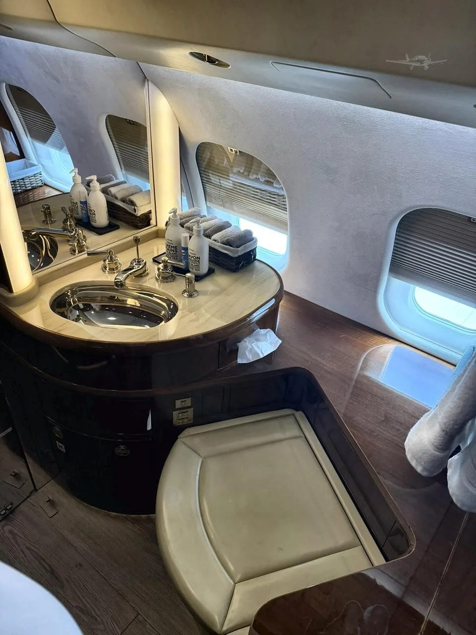 Cabin interior of a 2011 BOMBARDIER GLOBAL EXPRESS XRS.