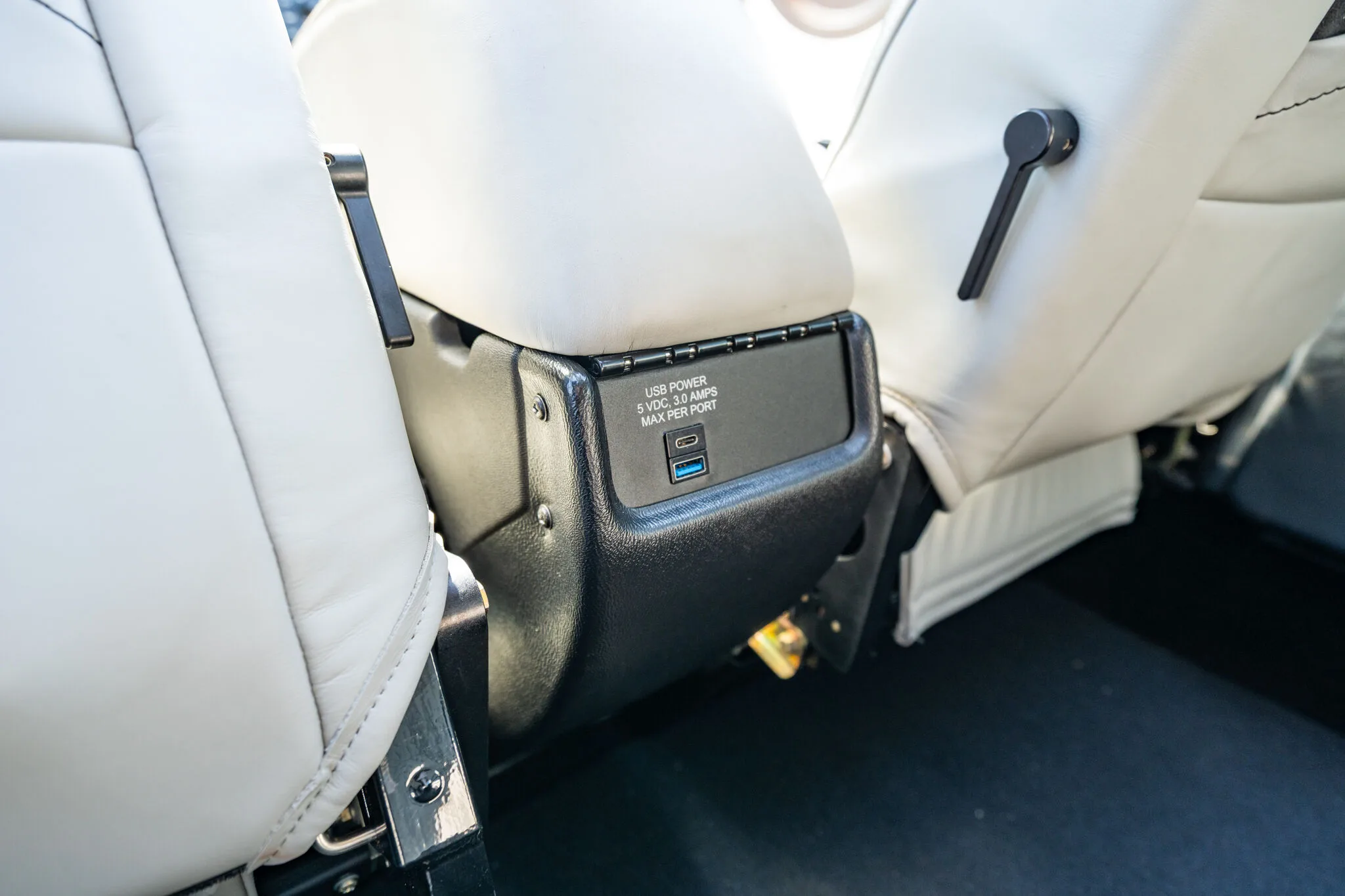 Avionics suite of a 2023 Cirrus SR22T-G6.
