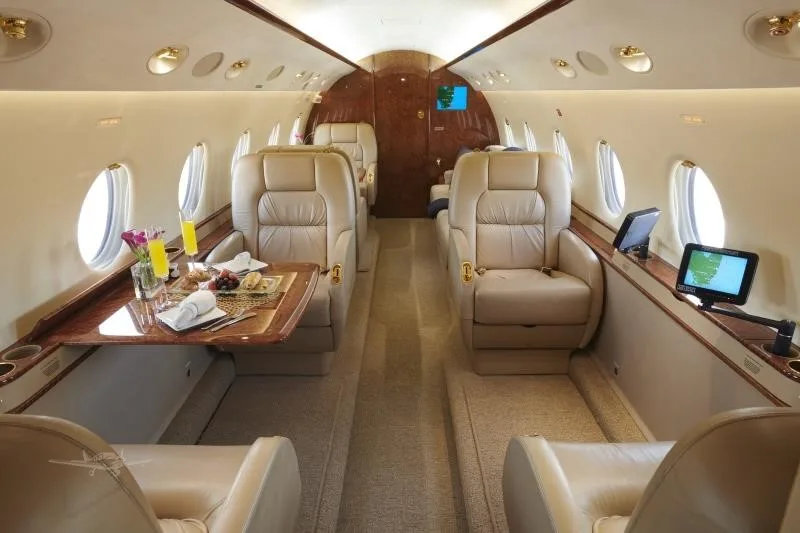 Cabin interior of a 2009 GULFSTREAM G200.