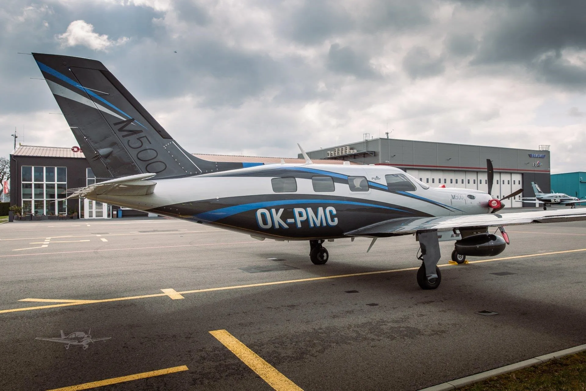 Exterior view of a 2025 PIPER M500, OK-PMC.