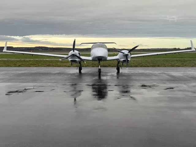 Exterior view of a 2008 DIAMOND DA42 TDI, N618KM.